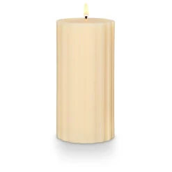 Isla Lily Medium Fragranced Pillar Candle