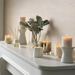 Winter White Large Boxed Crackle Glass Candle